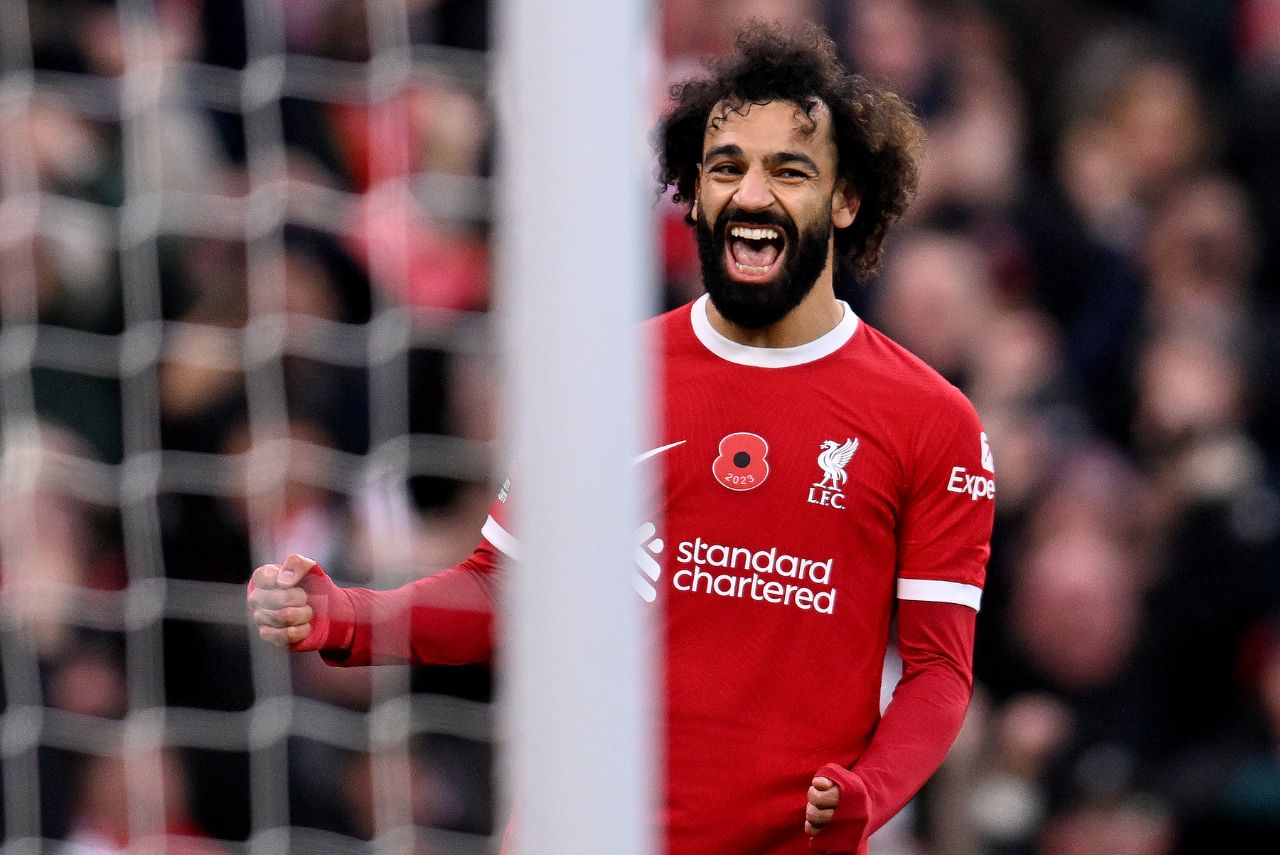 Salah comemorando o primeiro gol do Liverpool
