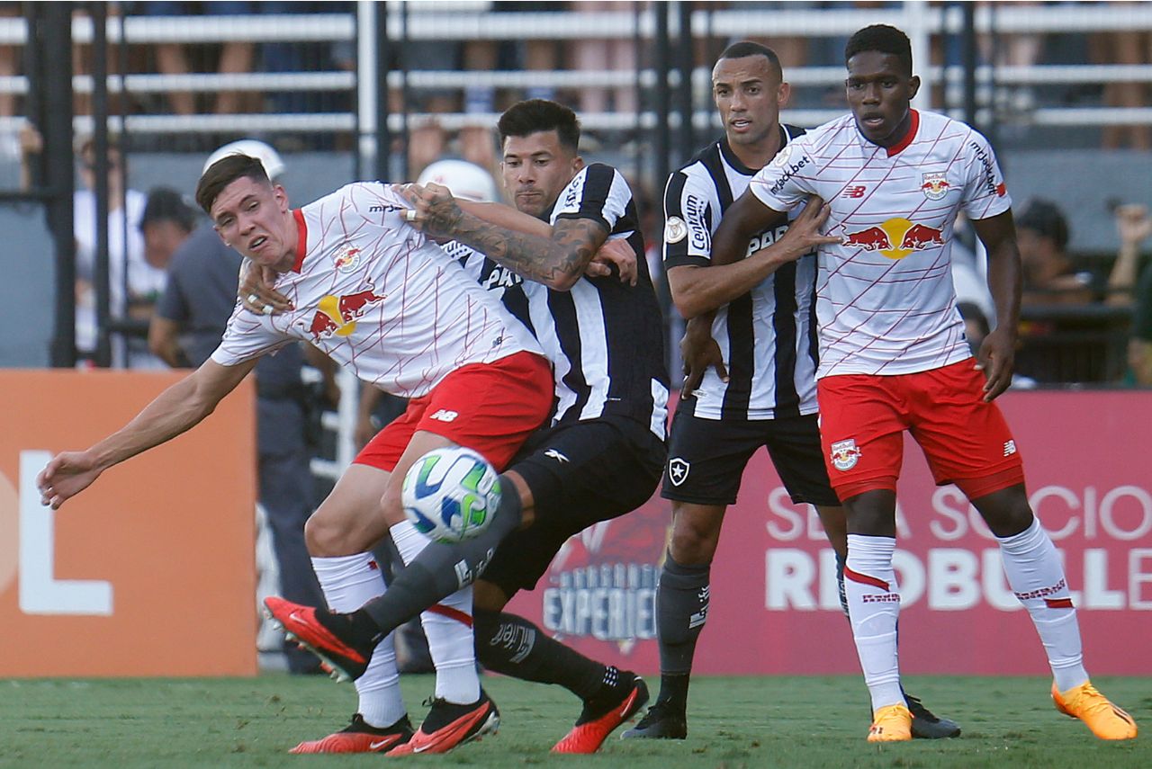 Botafogo perde chance de seguir na liderança