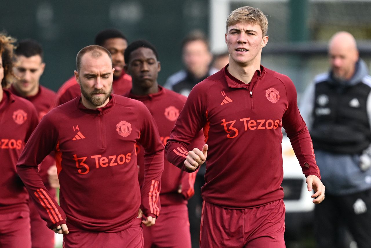 Dinamarqueses em treino do Manchester United