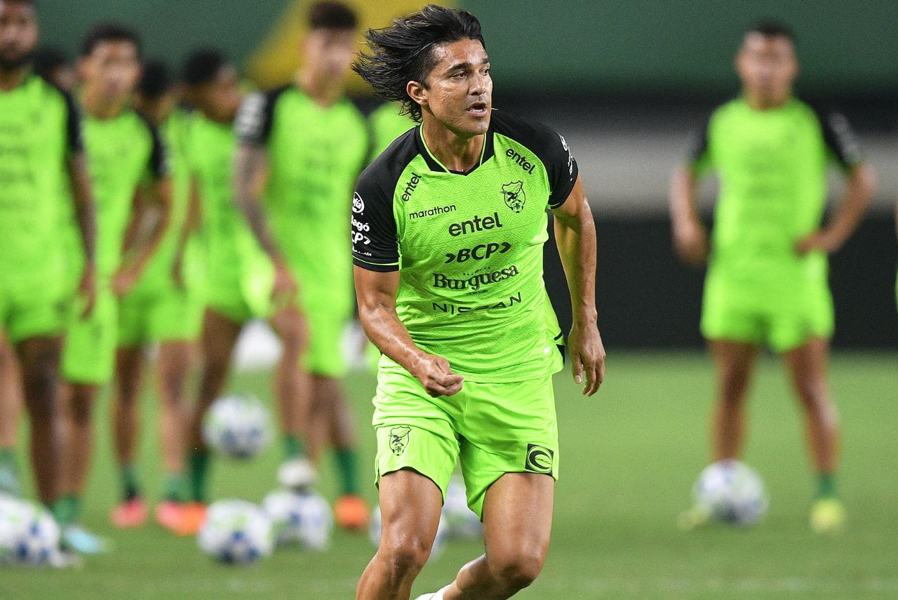 Marcelo Moreno em treino da Bolívia