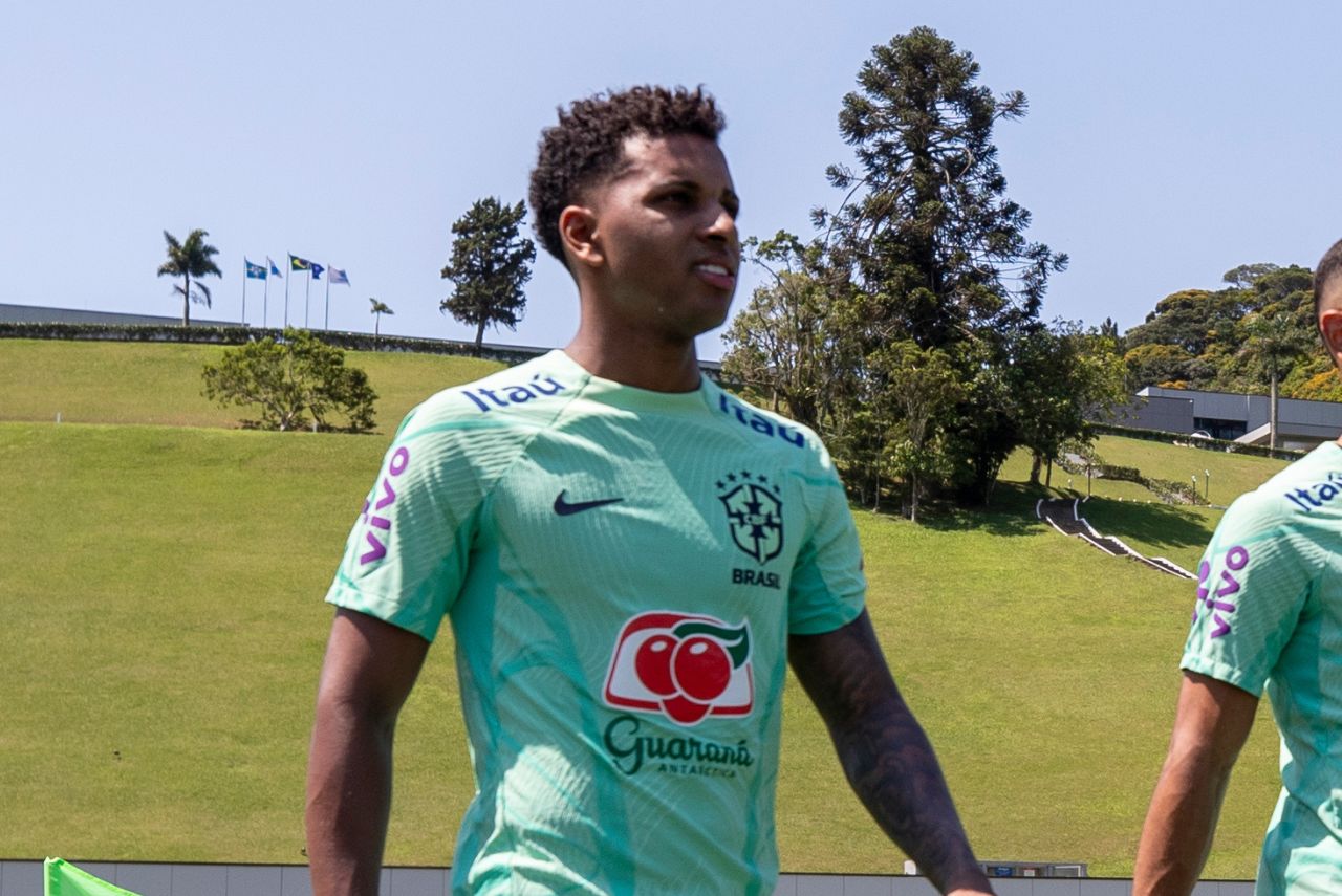 Rodrygo vestirá camisa histórica da Seleção Brasileira