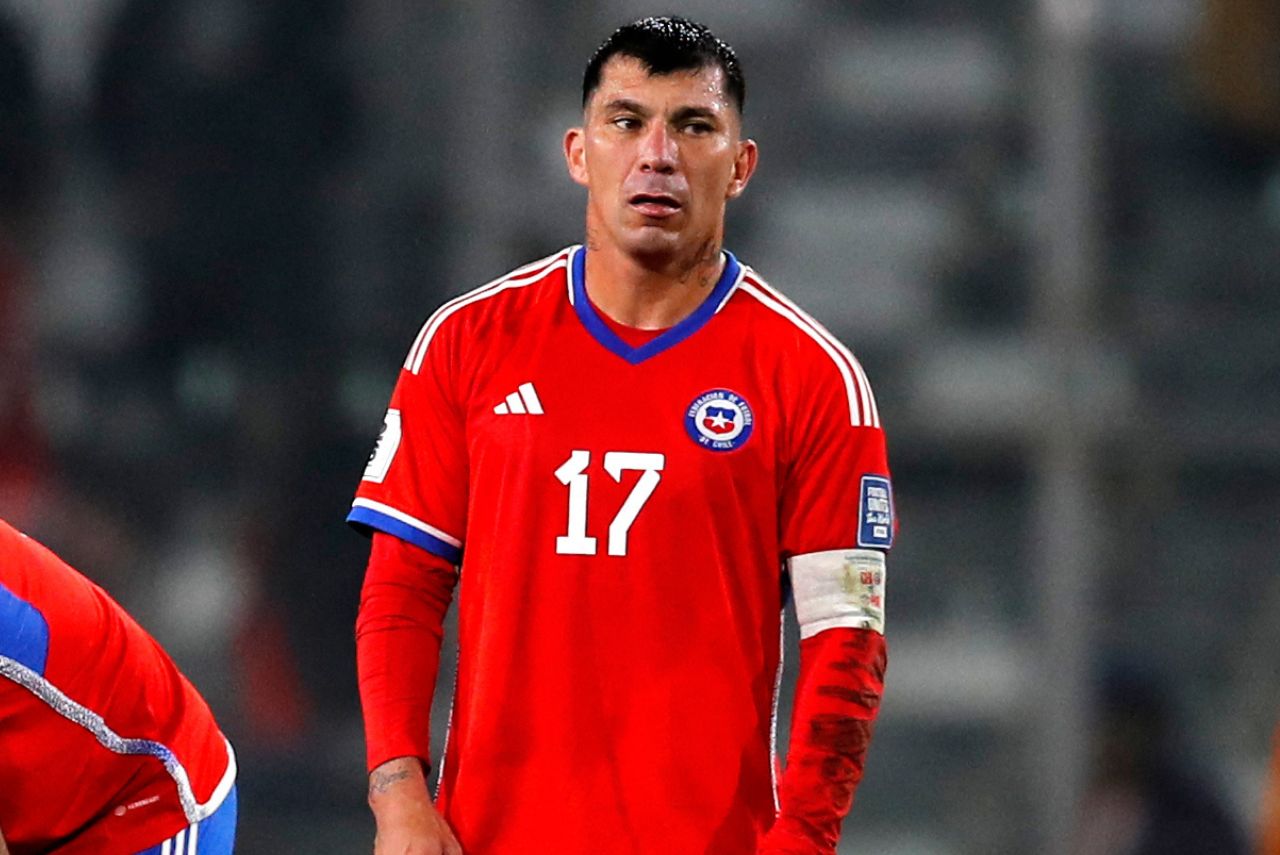 Defensor chileno retorna ao Vasco