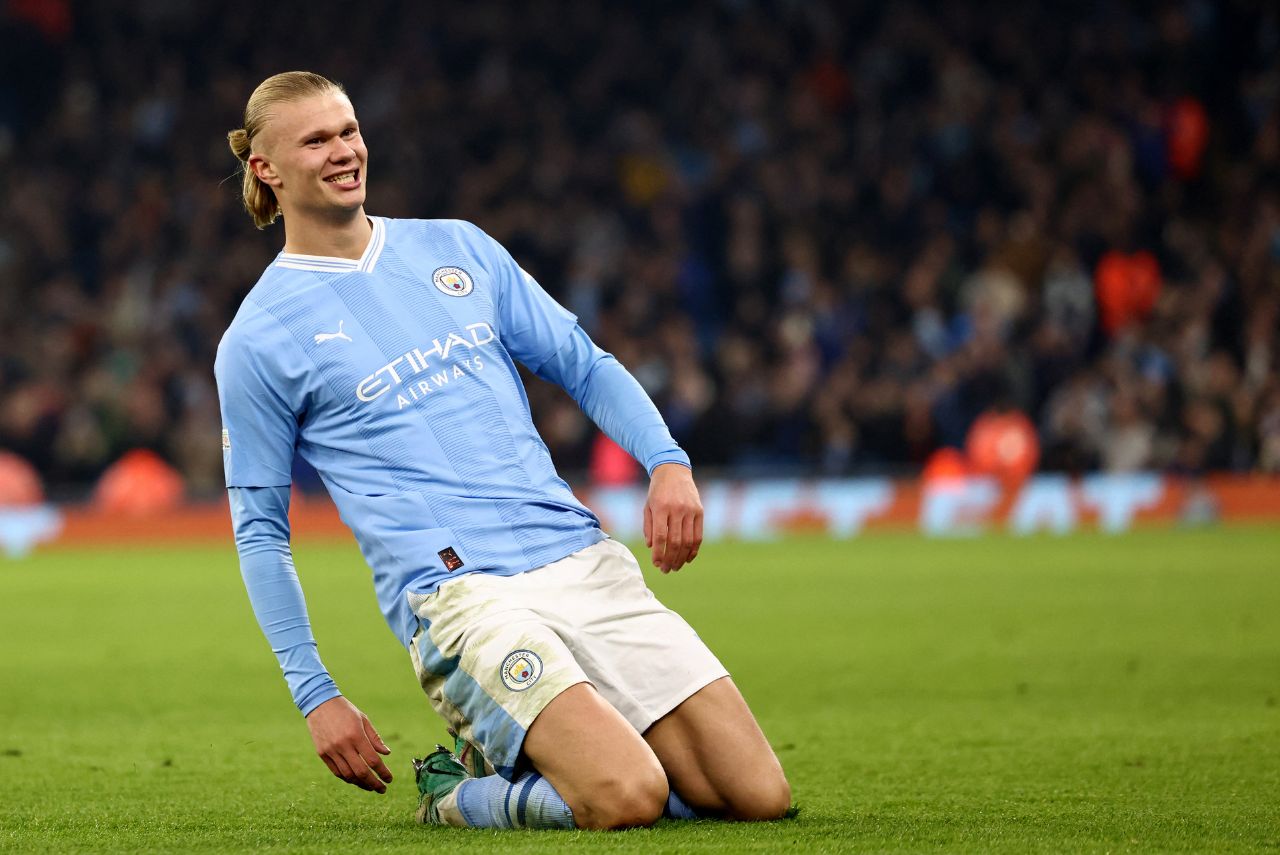 Haaland em ação pelo Manchester City