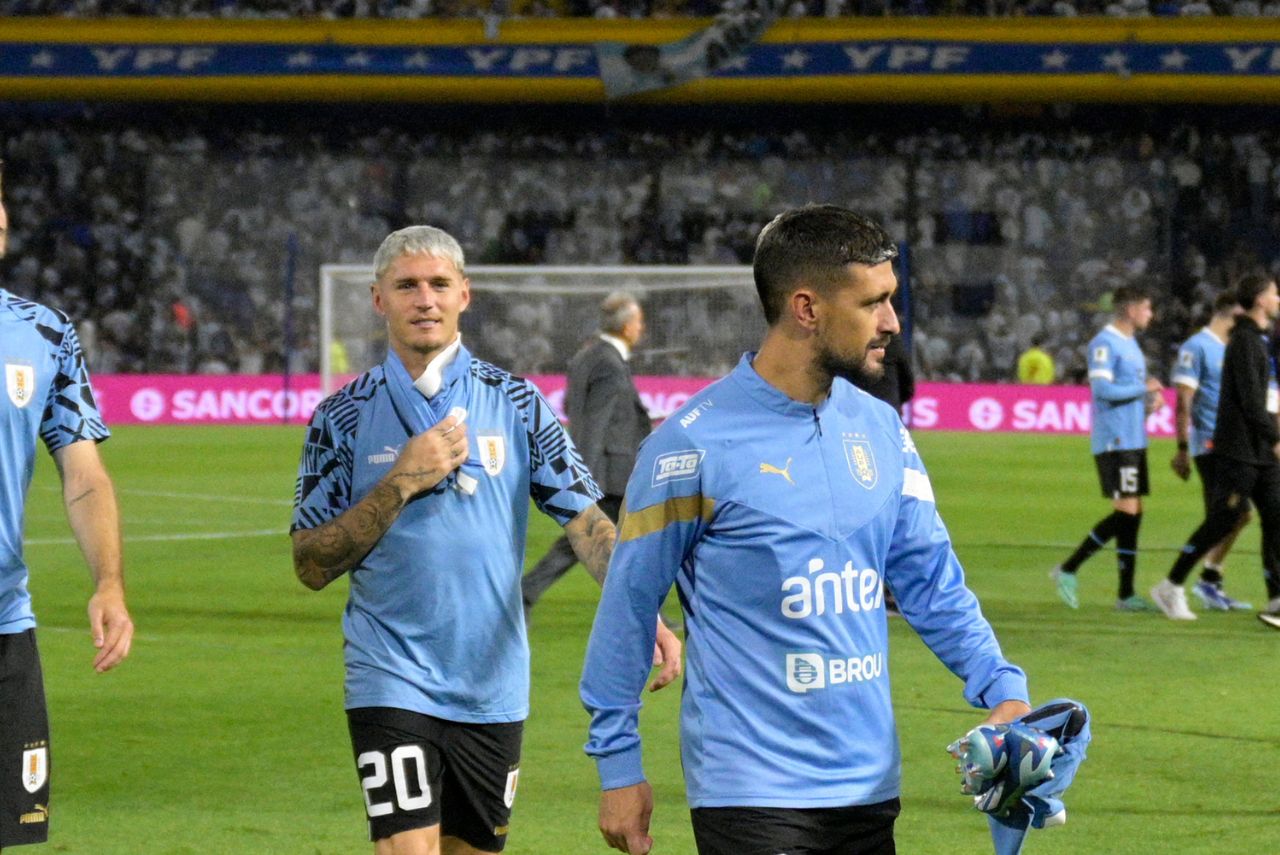 Jogadores do Flamengo em jogo do Uruguai