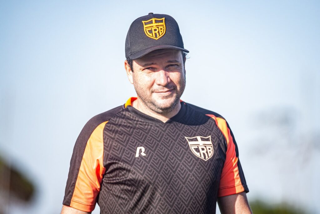 Daniel Paulista, técnico do CRB