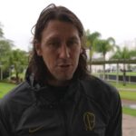 Cássio concedeu entrevista à TV Corinthians no CT Joaquim Grava (Foto: OneFootball/Reprodução)