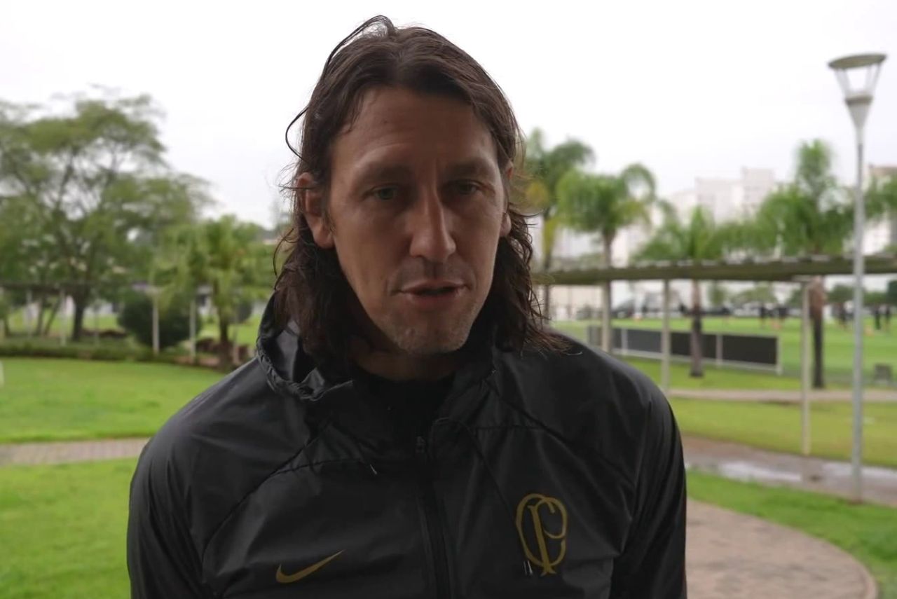 Cássio concedeu entrevista à TV Corinthians no CT Joaquim Grava (Foto: OneFootball/Reprodução)