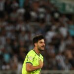 Flaco Lopez marcou contra o Botafogo