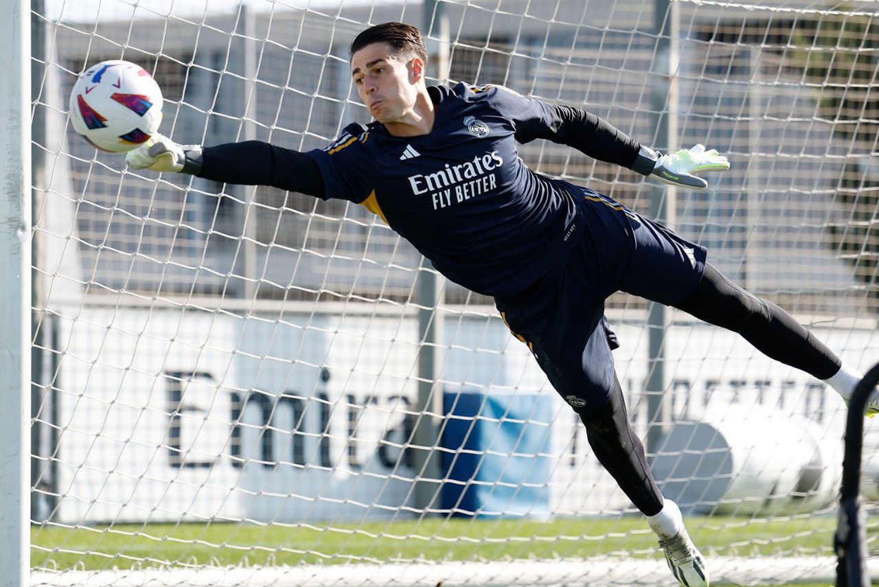 Goleiro Kepa, do Real Madrid, sofreu lesão muscula (Foto: Real Madrid/Divulgação)