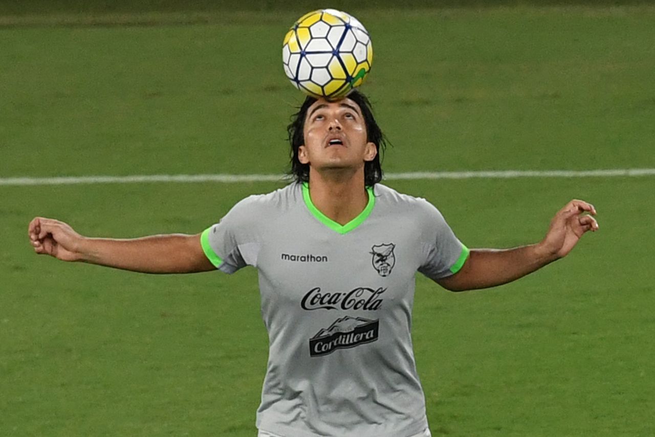 Marcelo Moreno se despediu da torcida boliviana nesta quinta (Foto: Vanderlei Almeida/AFP)