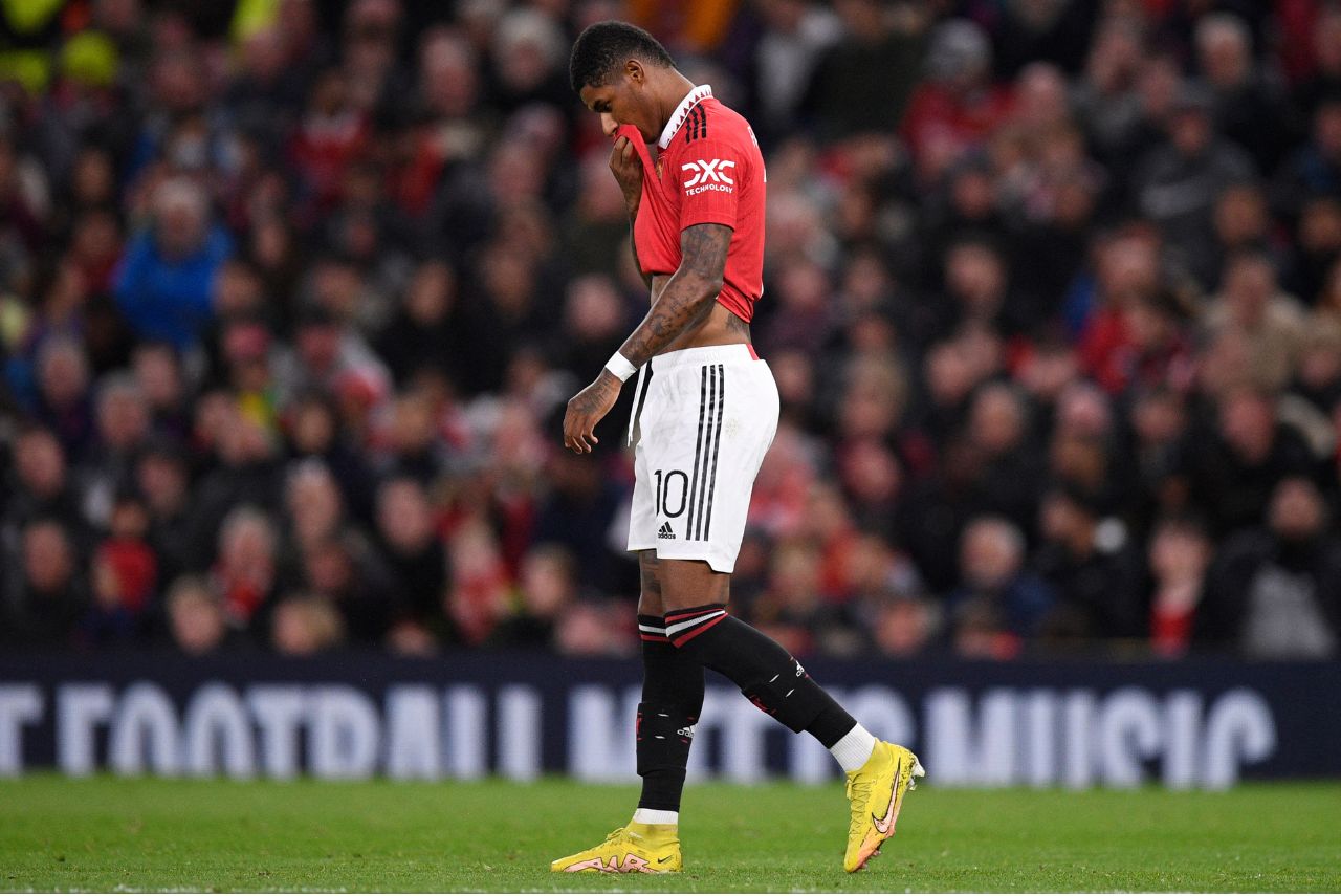 Marcus Rashford vem sendo alvo de críticas da torcida (Foto: Oli Scarff/AFP)