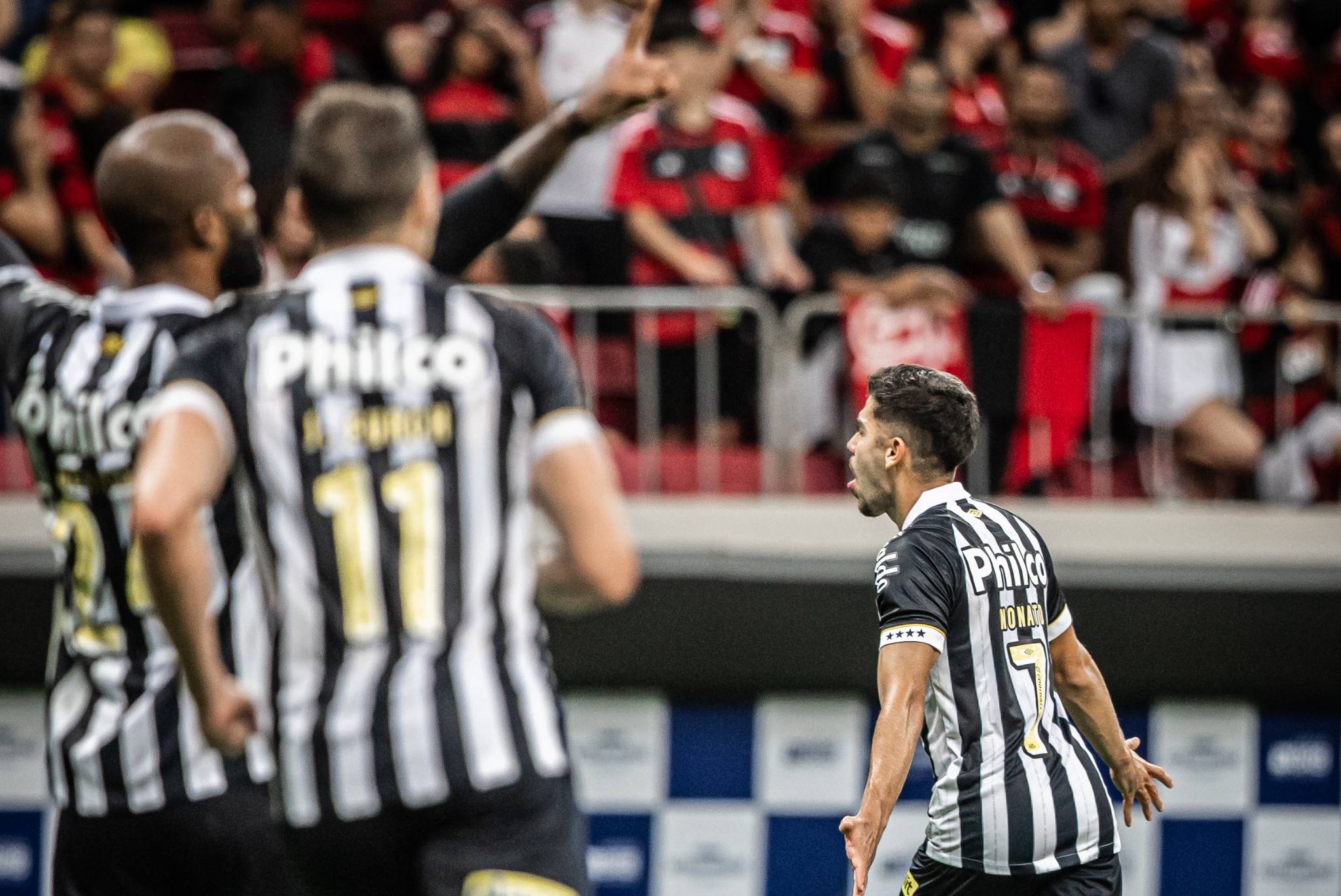 O Santos empatou o jogo com Nonato