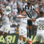 Danilo Barbosa abriu o placar para o Botafogo no empate contra o Santos (Foto: Vitor Silva/Botafogo)