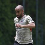 Lucas durante atividade neste sábado (18)