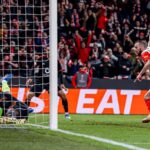 Jurecka marcou o primeiro na vitória do Slavia Praga sobre a Roma (Foto: X/Reprodução)