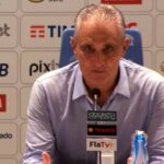 Tite durante a coletiva de imprensa