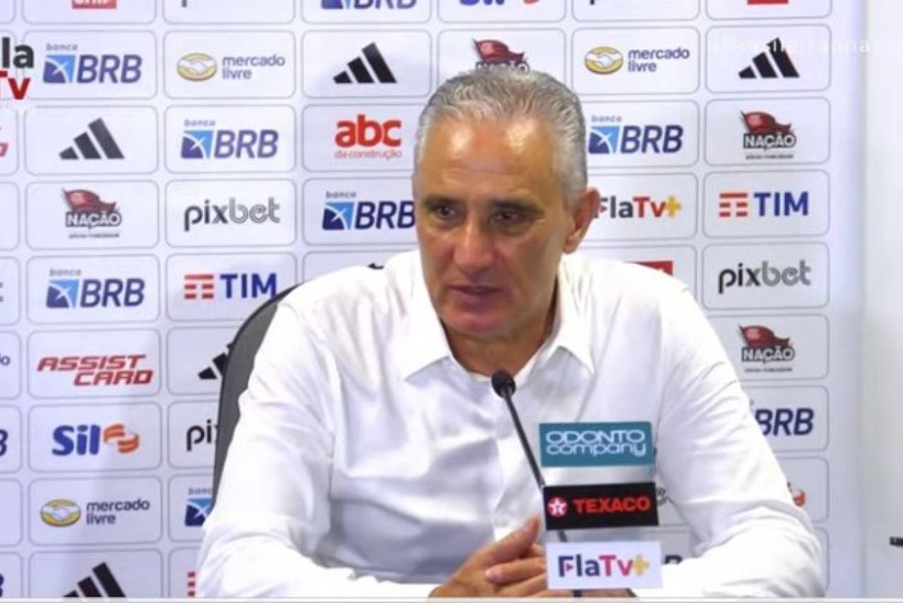 Tite em entrevista no coletiva do Flamengo