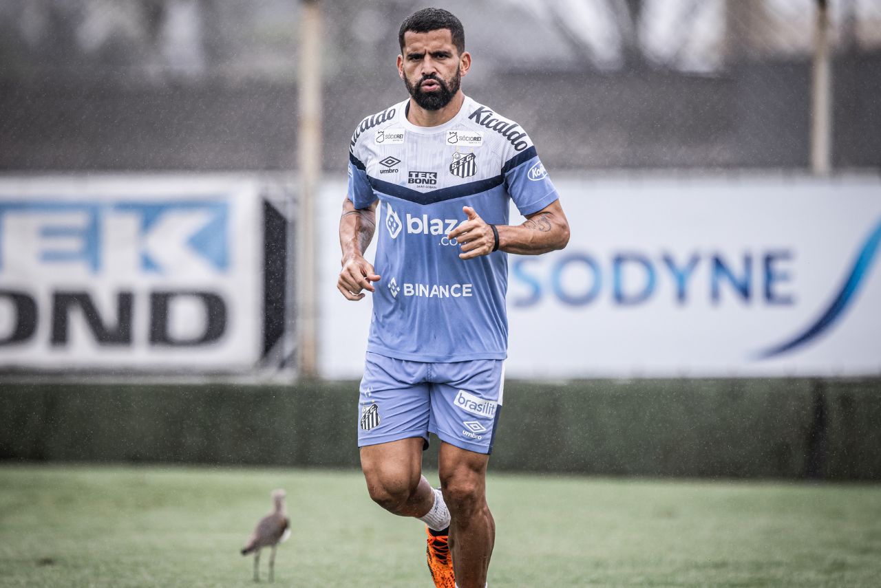 Tomás Rincón retornou ao Santos após lesão muscular com Seleção Venezuela (Foto: Raul Baretta/Santos FC)