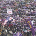 Torcida da Fiorentina entoou cânticos racistas no jogo contra a Juventus (Foto: ACF Fiorentina/Divulgação)