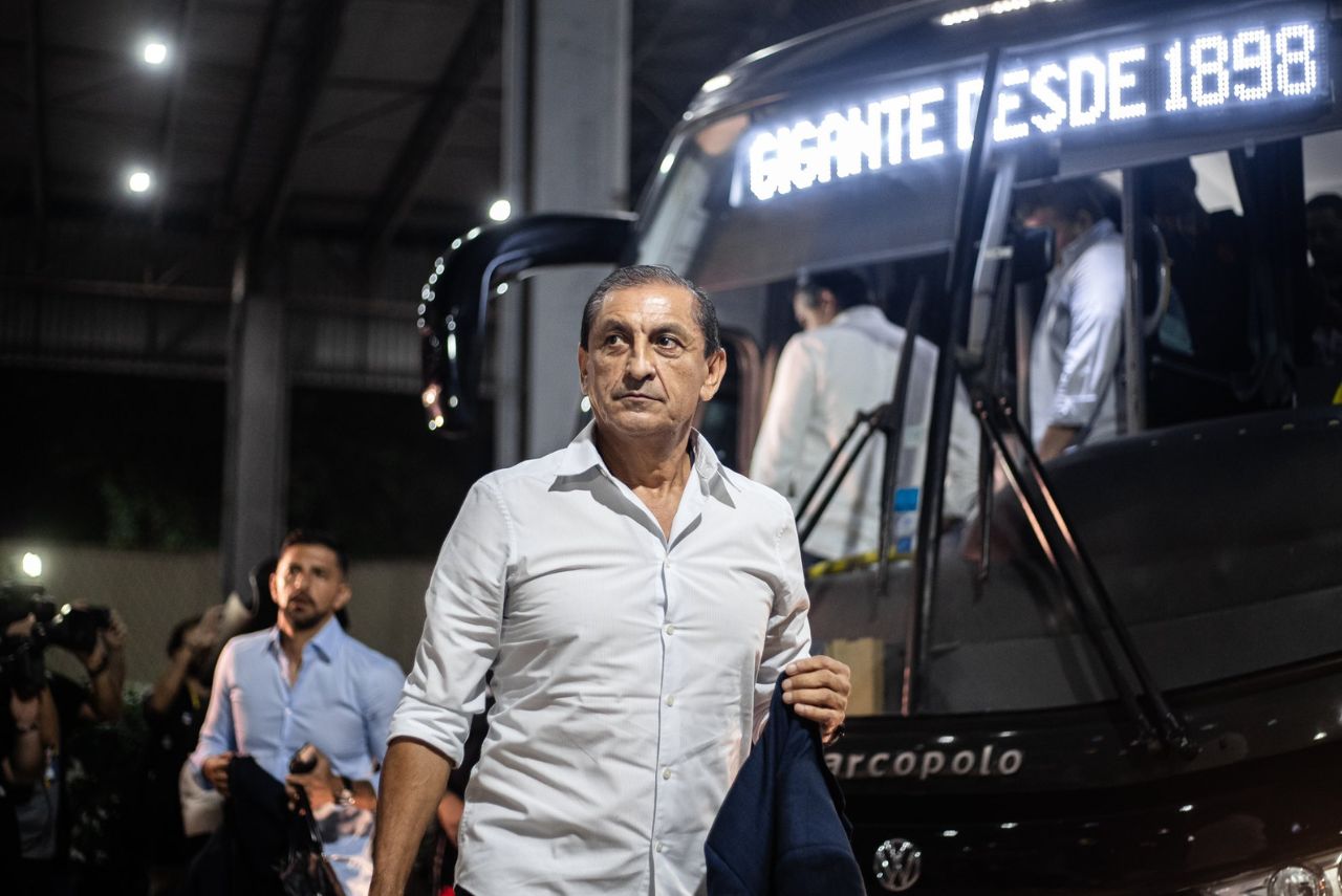 Ramón Díaz chegou ao Vasco durante o Brasileirão