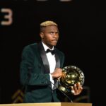 Osimhen, do Napoli com o prêmio