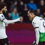 Salah e Núñez comemora gol do Liverpool