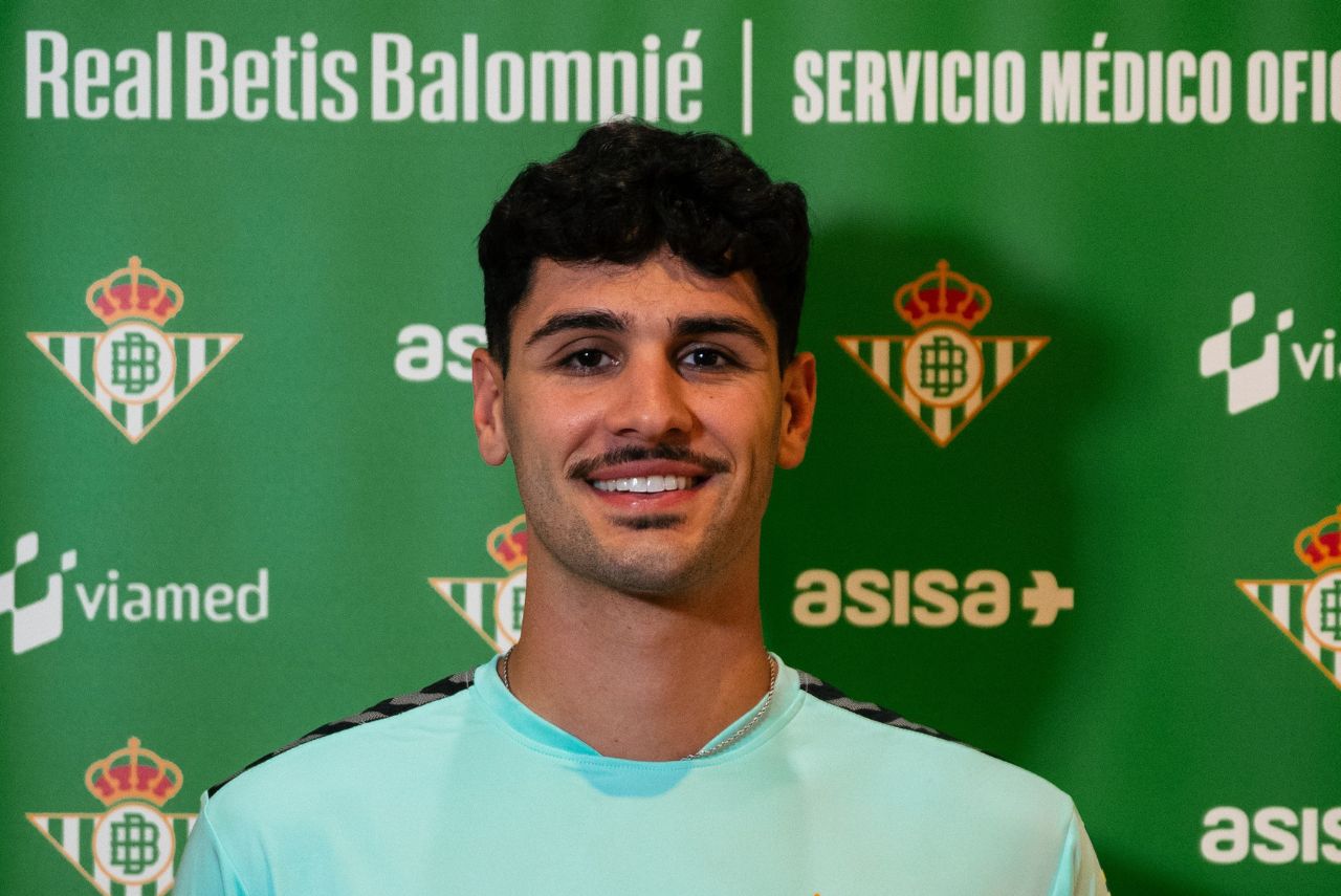 Ex-jogador do Internacional é novo reforço do Betis