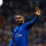 Nikão interessa ao Athletico-PR