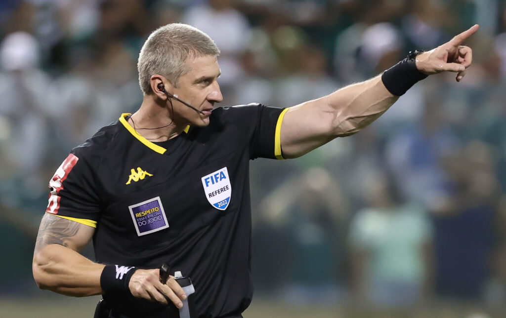 Anderson Daronco vai comandar arbitragem de partida entre Cruzeiro e Palmeiras (Foto: Cesar Greco/SEP)