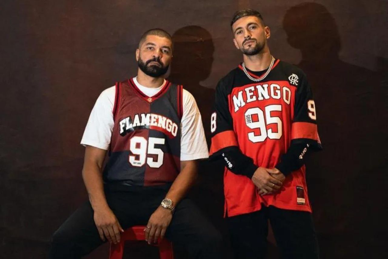 Olivinha e Arrascaeta estrelaram campanha de lançamento das jerseys (Foto: CRF/Divulgação)