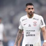 Renato Augusto está livre no mercado