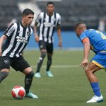 Lance do jogo Botafogo x Sampaio Corrêa-RJ no Cariocão 2024