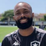 Meia se destacou no Botafogo na Série B de 2021