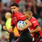 Meia marcou 17 gols pelo Athletico-PR