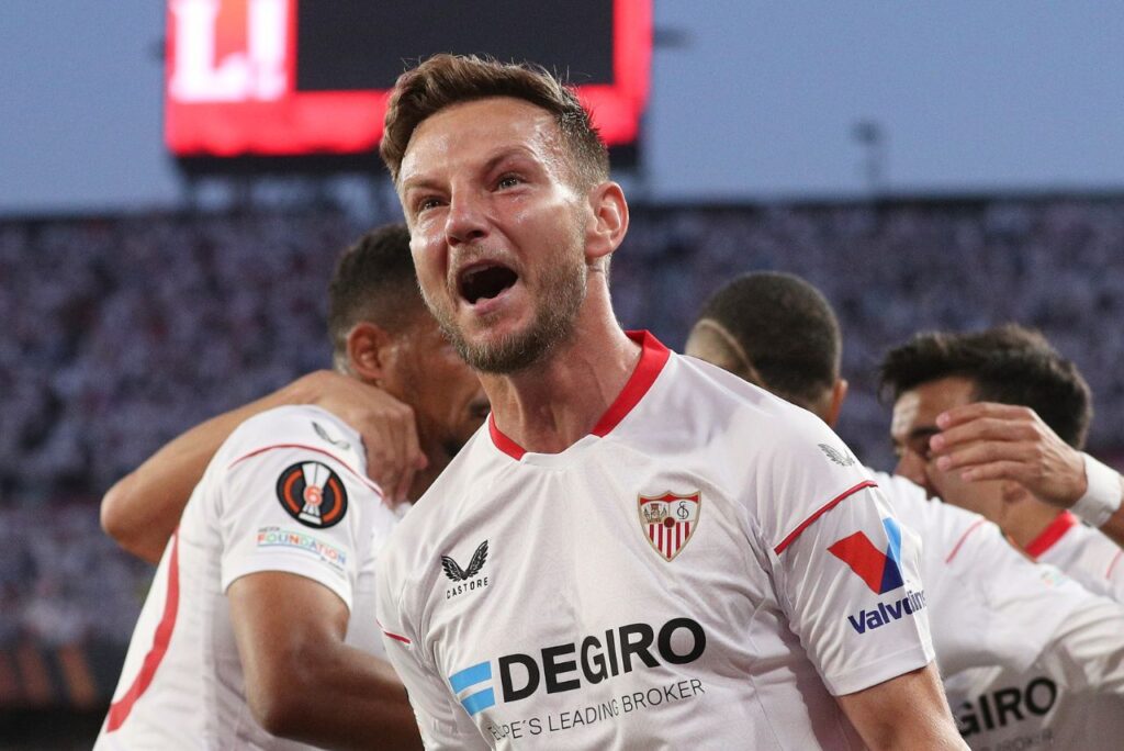 Rakitic teve grandes passagens pelo Sevilla