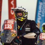 Piloto espanhol Carles Falcón em prova do Rali Dakar