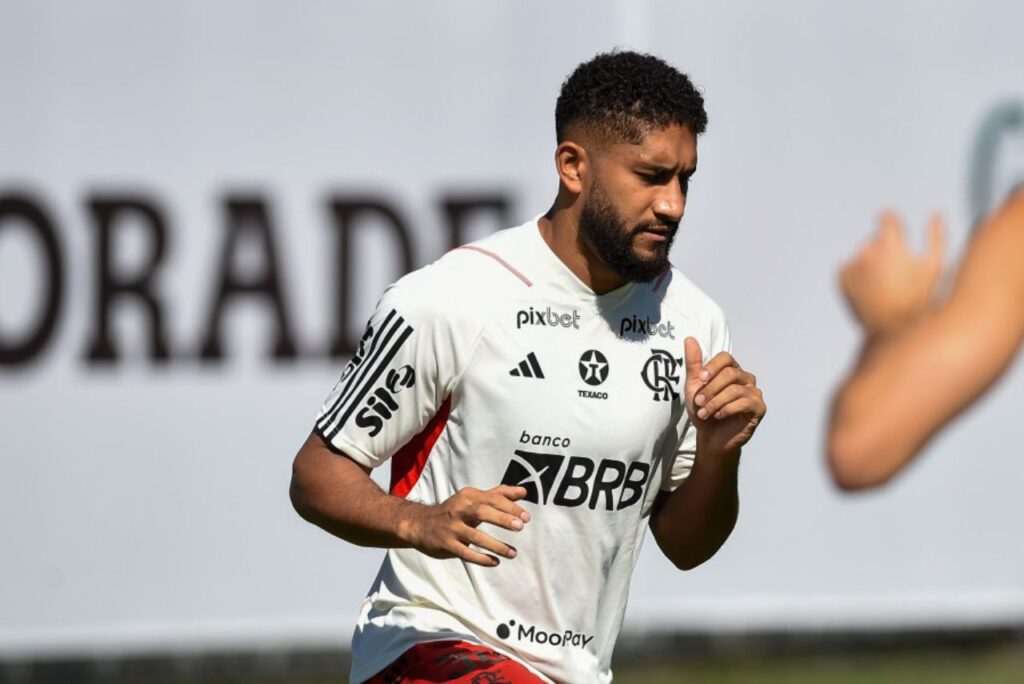 Pablo, do Flamengo, reforça o Botafogo