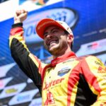 Piloto Gabriel Casagrande comemora pódio na Stock Car em 2023