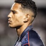 Lateral-direito João Lucas, reforço do Juventude, em jogo do Santos em 2023