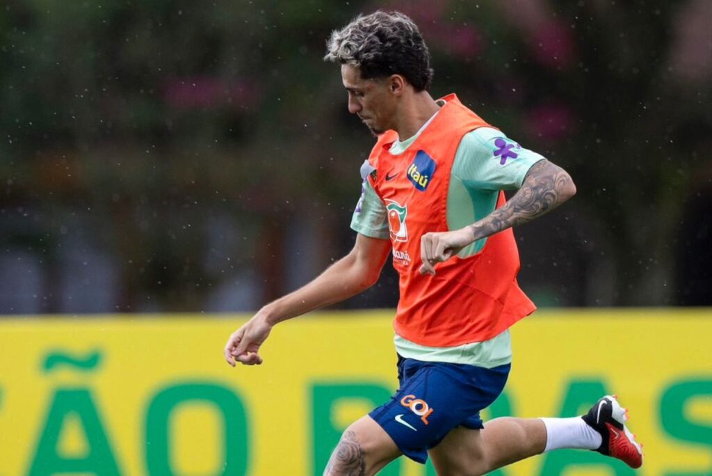 Meia Marlon Gomes, do Vasco da Gama, em treino da Seleção Olímpica