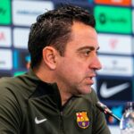 Treinador Xavi Hernández em entrevista no Barcelona