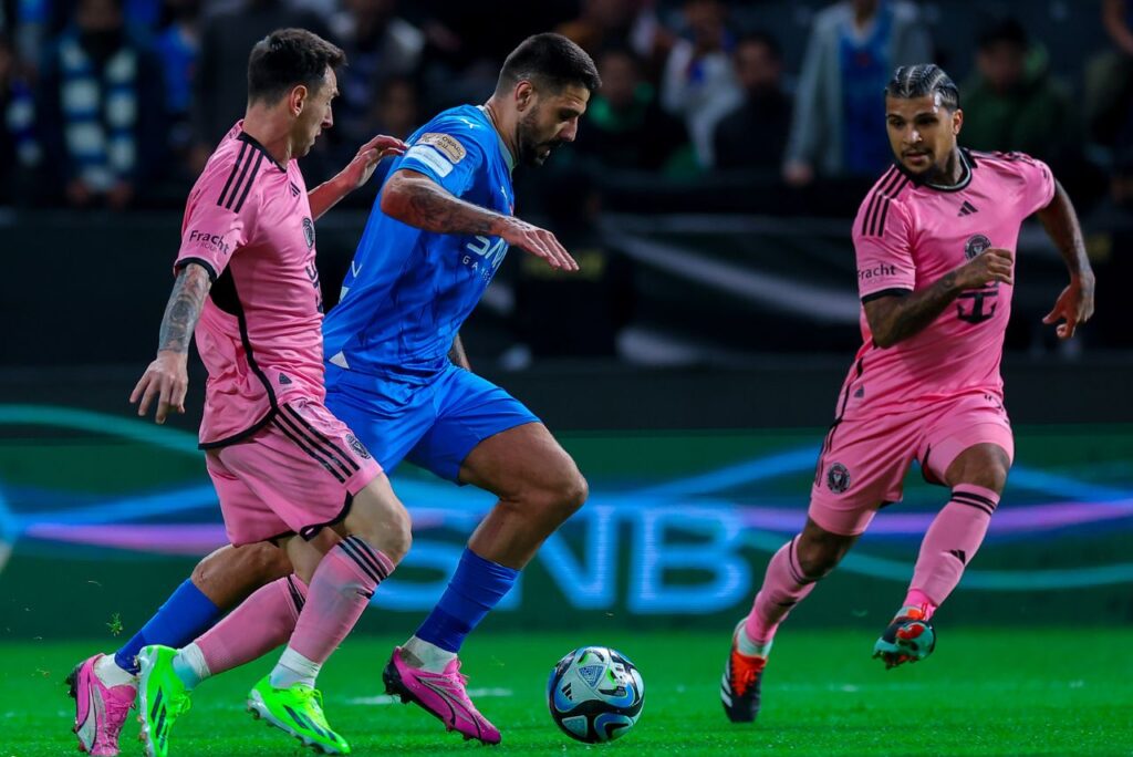Mitrovic fez o primeiro gol da vitória do Al-Hilal sobre o Inter Miami (Foto: X/Reprodução)