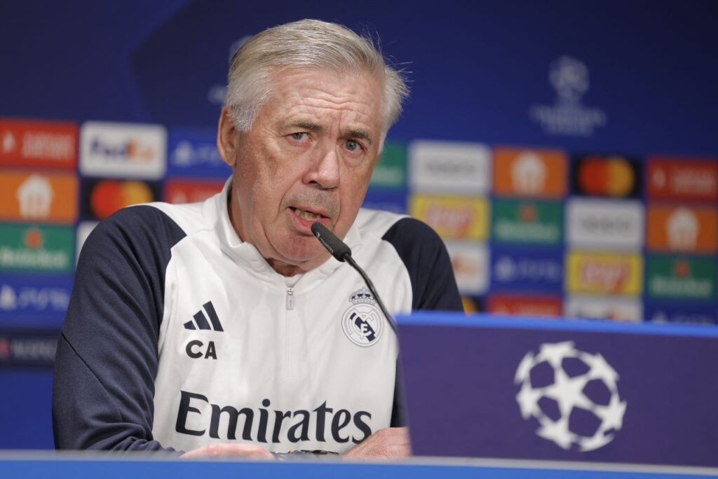 Carlo Ancelotti era cotado para Seleção Brasileira, mas renovou com Real Madrid (Foto: Odd Andersen/AFP)