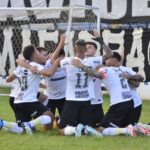 Goleada do Corinthians sobre o CRB garantiu a vaga nas quartas de final da Copinha 2024 (Foto: Leo Carrara/Agência IDC)
