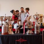 Everton Ribeiro e sua familia durante homenagem no CT do Flamengo. Paula Reis / CRF