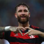 Léo Pereira comemora gol do Flamengo
