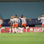 Atletas do Puerto Cabello comemoram classificação