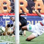 Momento do gol marcado pelo Sport
