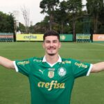 Meia é mais uma contratação do Palmeiras