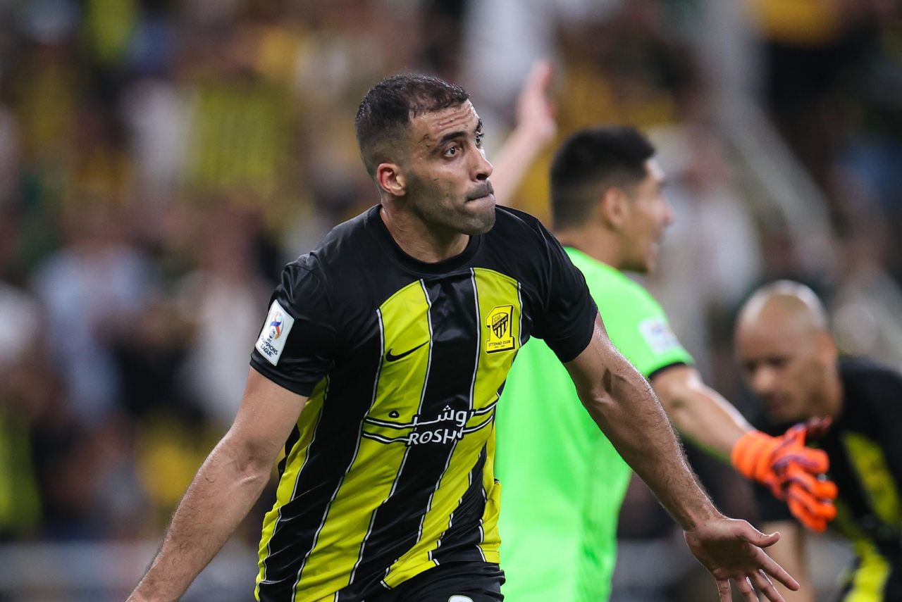 Hamdallah comemora gol do Al-ittihad